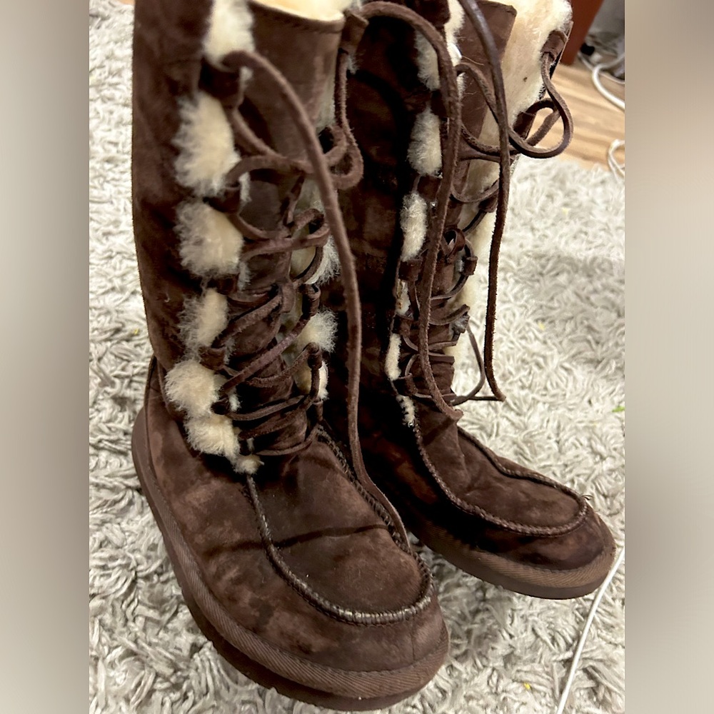 Ugg Espresso Suede Fur Boots with Ties-Size 6